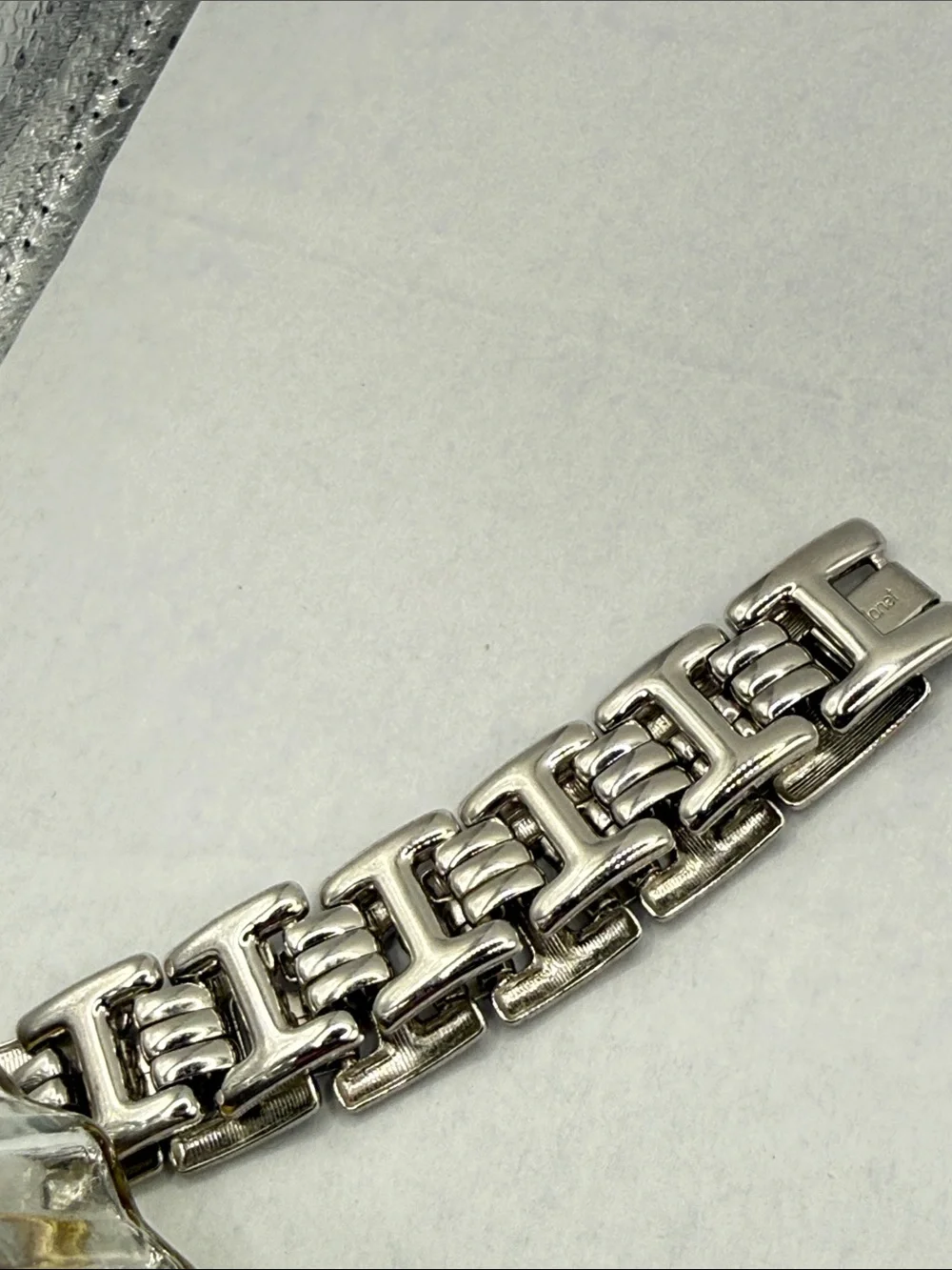 Classic Vintage Monet Chunky Silver tone open work Link Bracelet Sz 7